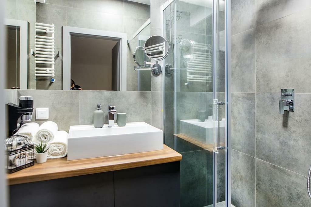 Rajska 3 Ap 206 By Atrium Apartments Krakkó Kültér fotó